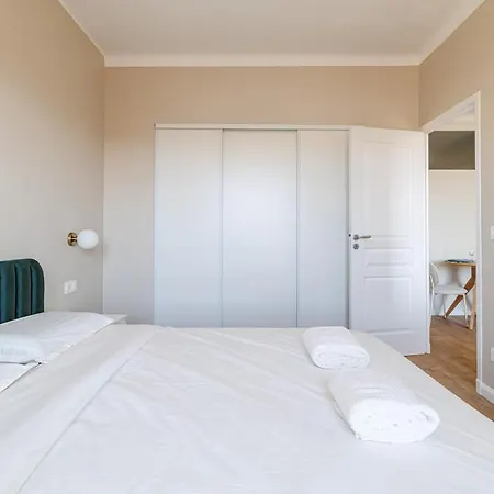 Lägenhet Comfy New Nice
